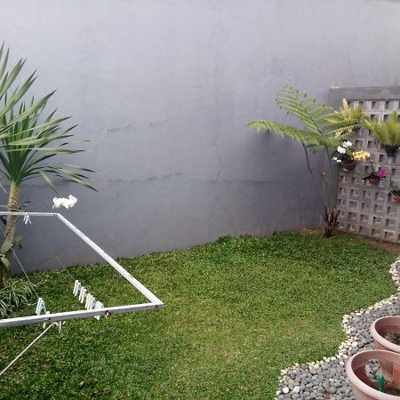 Homestay Syariah Cileunyi, Bandung Timur エクステリア 写真