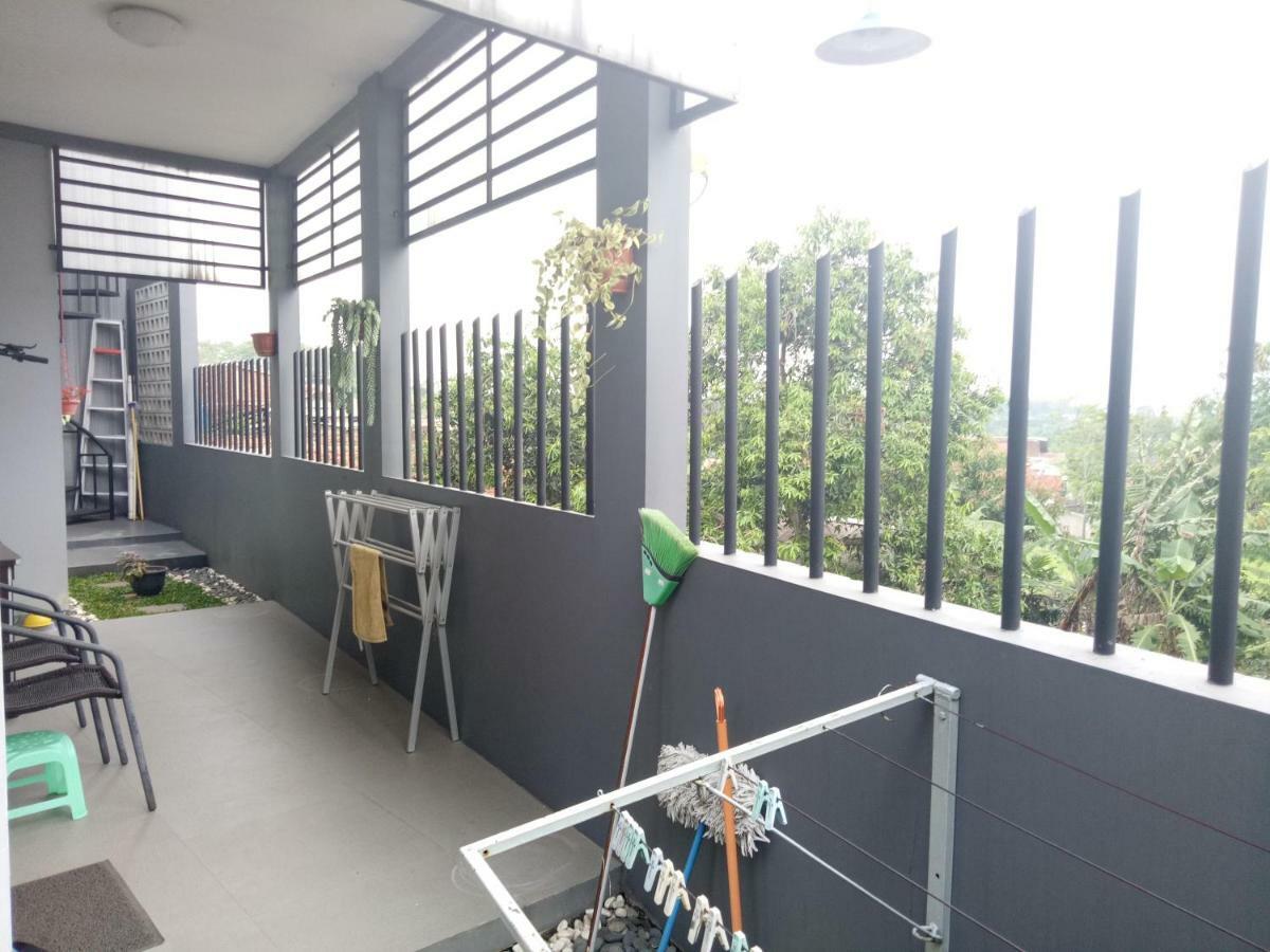 Homestay Syariah Cileunyi, Bandung Timur エクステリア 写真